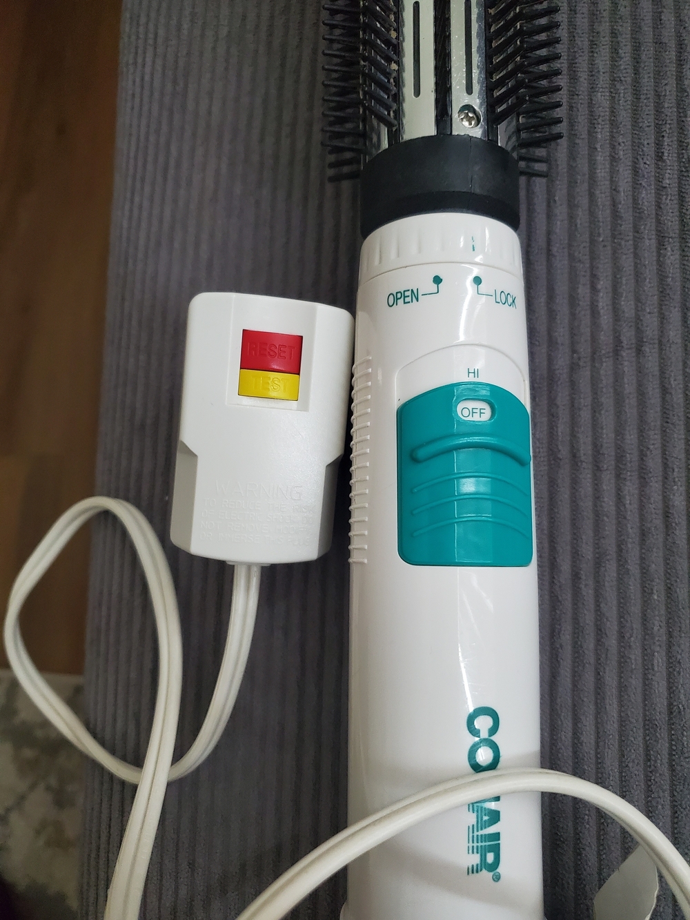 Vintage Conair Hot Air Rotating Brush